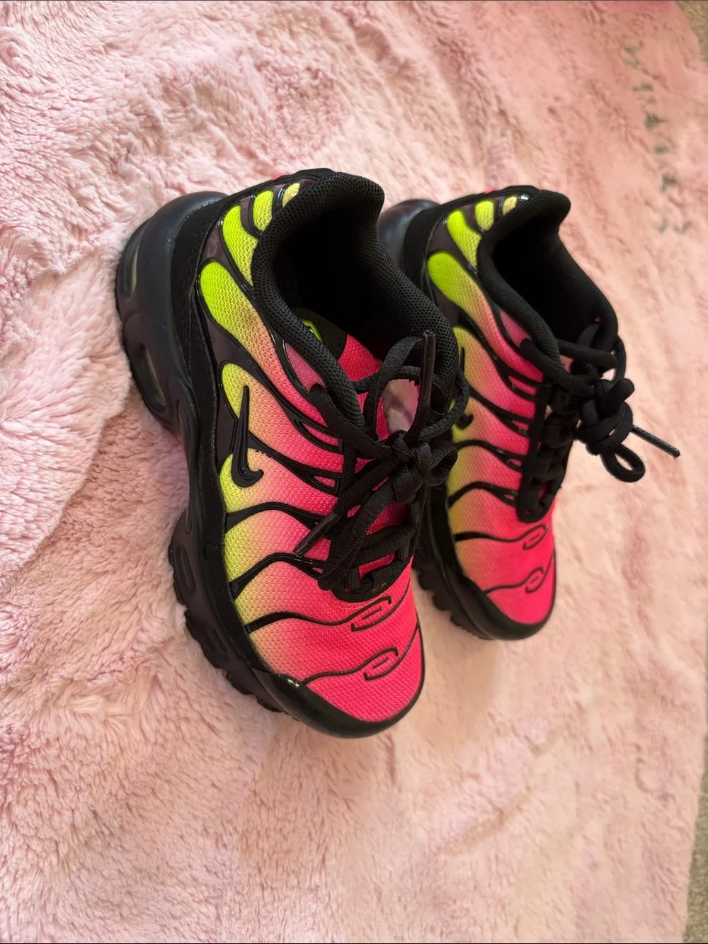 Toddler Gradient Pink to Yellow Athletic Sneakers